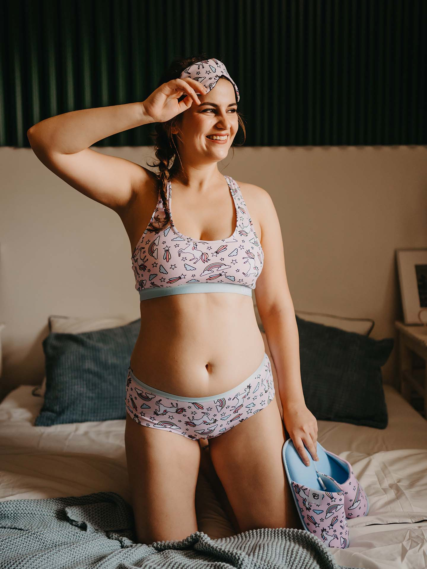 slippers-rainbow-unicorn-d9/d9098291223e8d0483e1c15b7ec5751f75bf194f