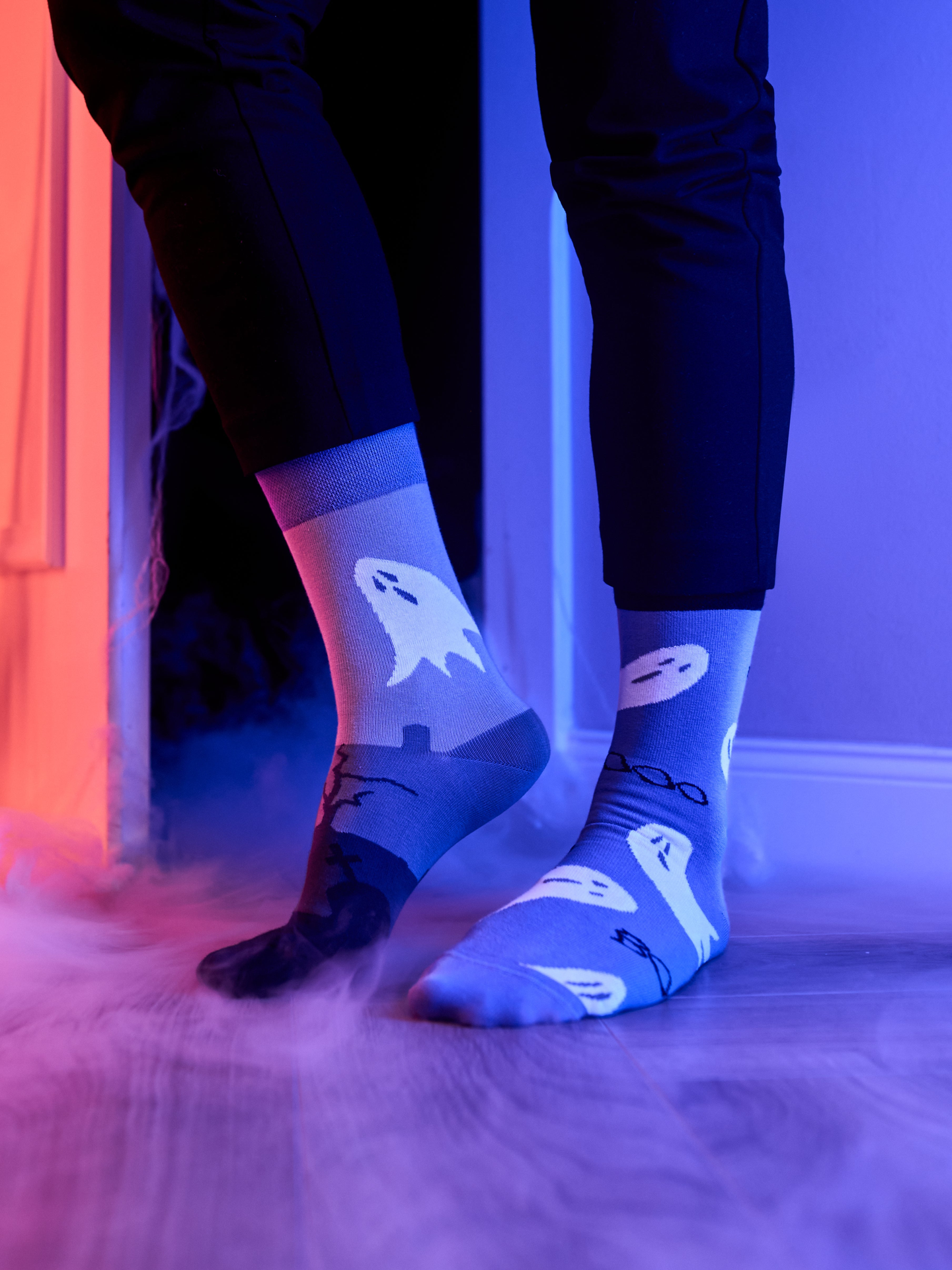 regular-socks-haunted-cemetery-b1/b10f75c88d77029d4d35cf1027c0bf725a5c383f