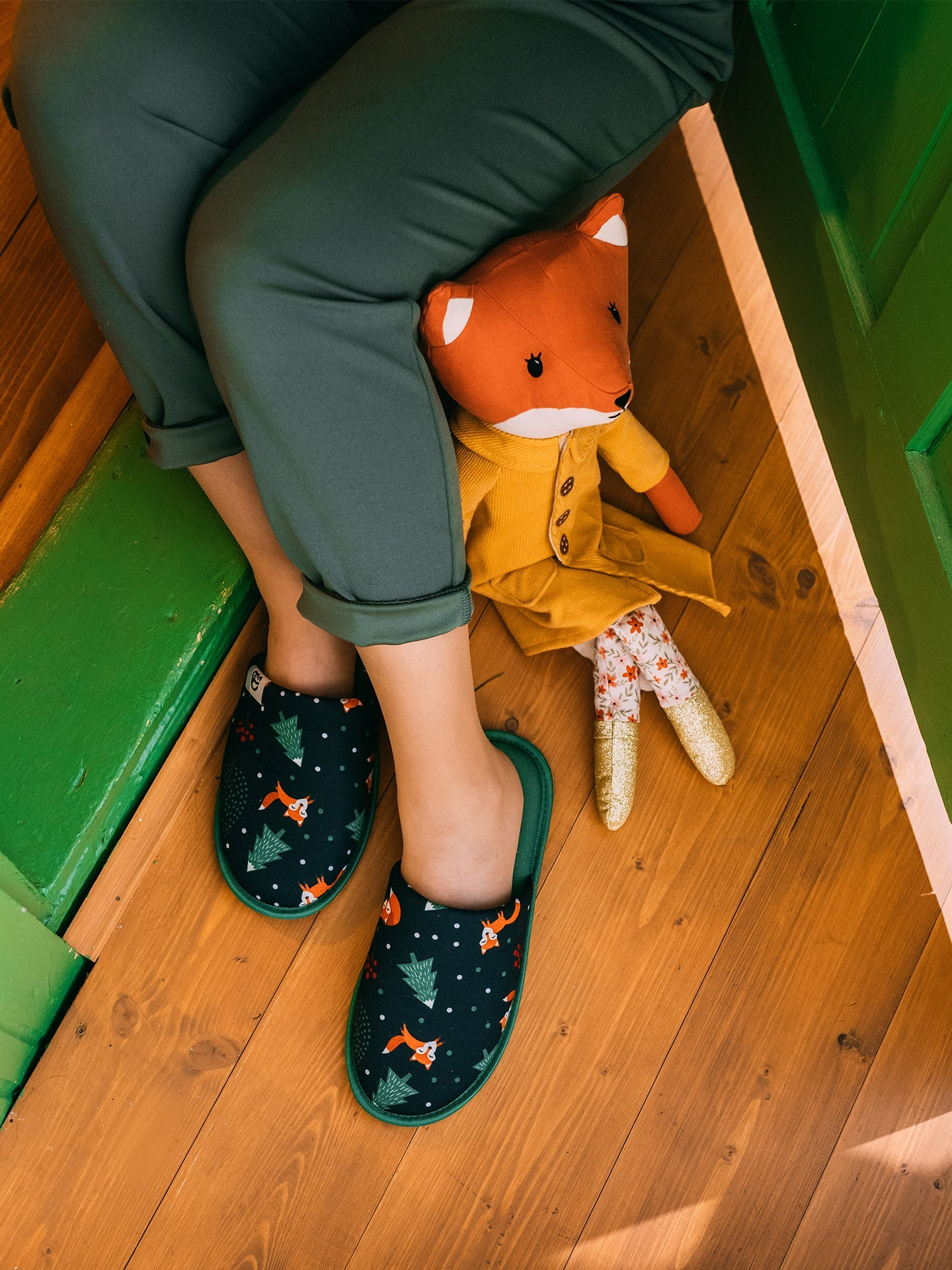 slippers-red-fox-f6/f62fb68edc55ab3a1d878b3d82f7579e2cd4fdc7