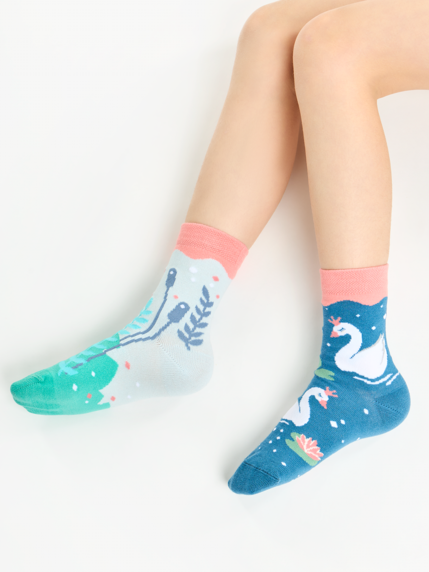 kids-socks-swans-8b/8b481564469342af295c76027f707587fdf5f4f7