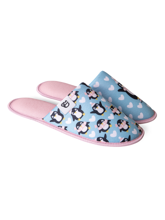 slippers-skating-penguin-e1/e1a8490cfaa324054b9b39a34a0a70e245ba6521